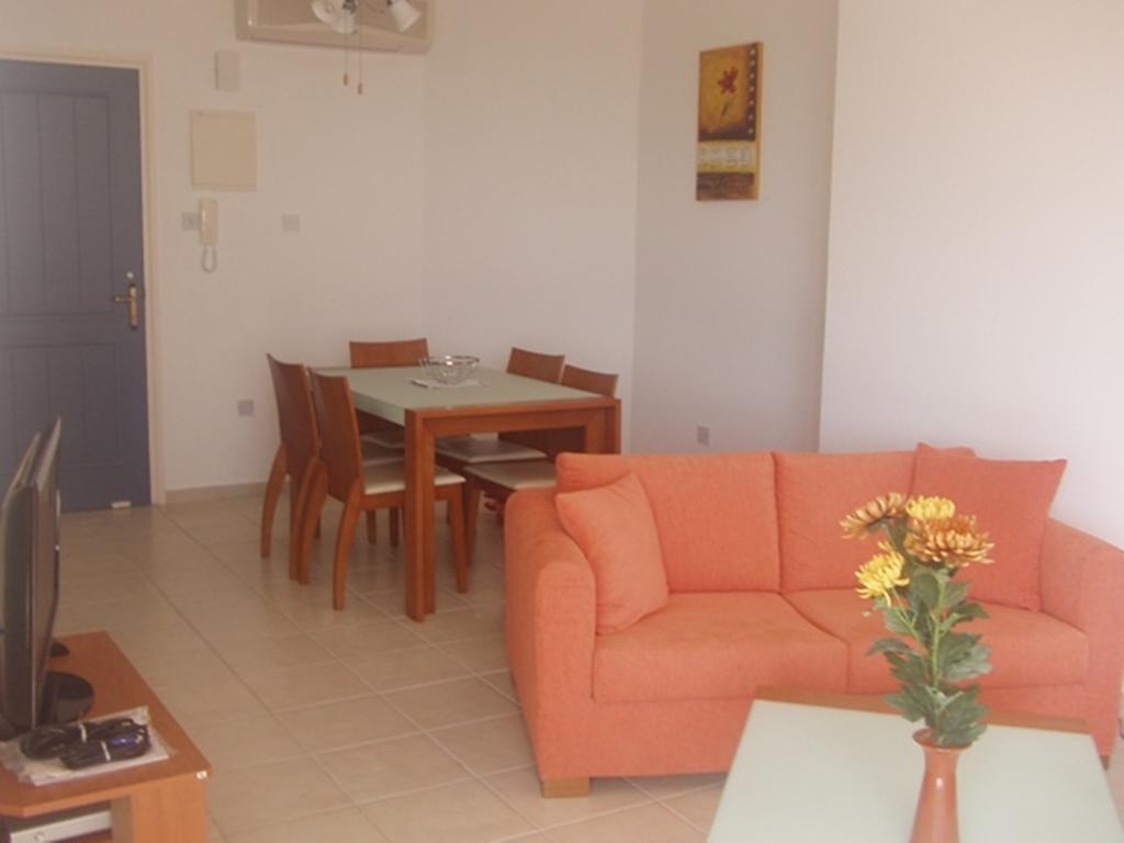 King'S Palace Apartment Pafos Quarto foto