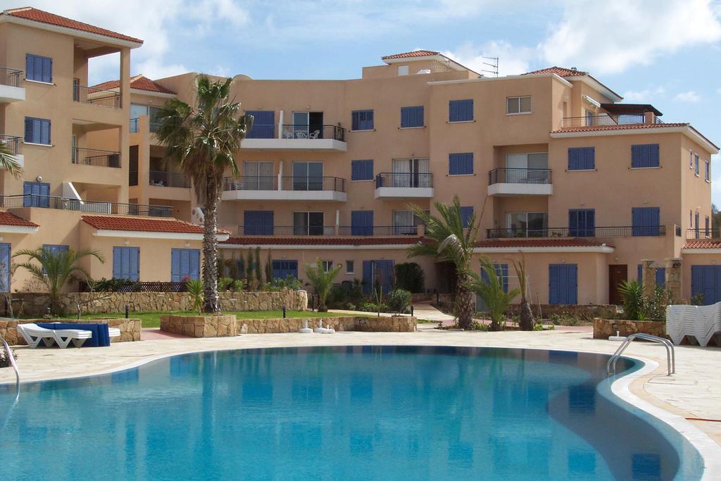 King'S Palace Apartment Pafos Exterior foto