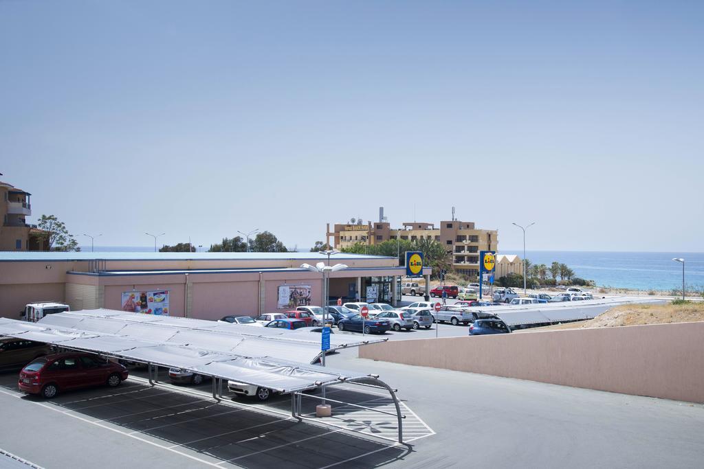 King'S Palace Apartment Pafos Exterior foto