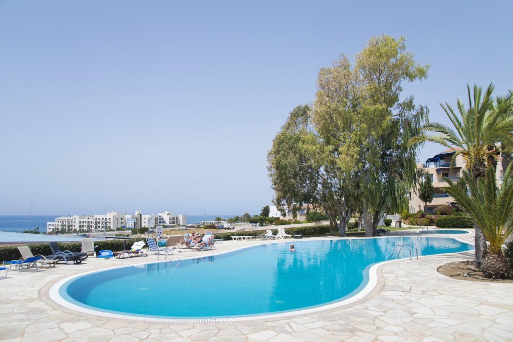 King'S Palace Apartment Pafos Exterior foto